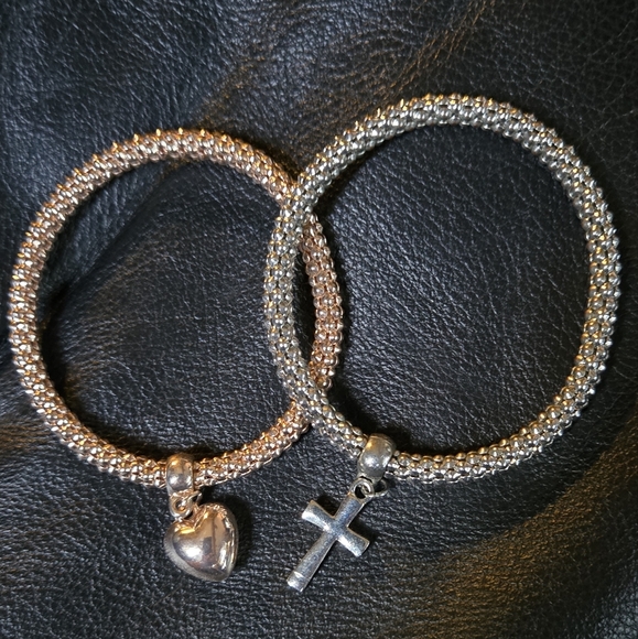 Mark by Avon Stretch bracelet set rosegold  heart & silver cross - Picture 3 of 6